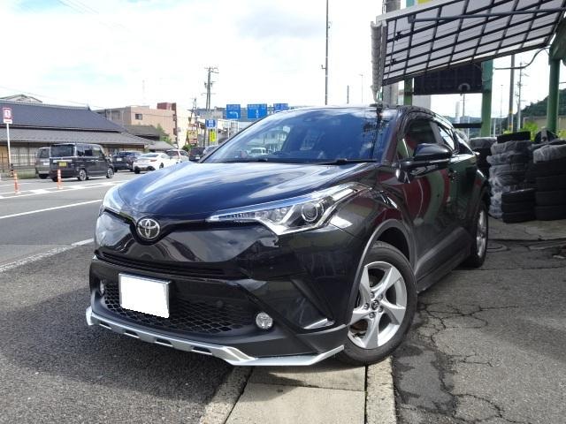 Toyota C-HR 2016 — фото автомобиля 1