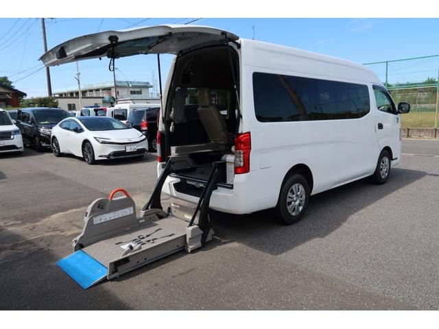 Nissan CARAVAN 2023 — фото автомобиля 1