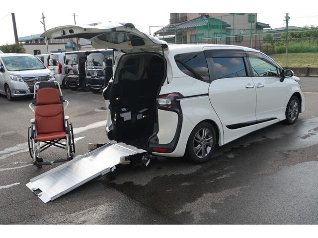 Toyota SIENTA 2017 — фото автомобиля 1