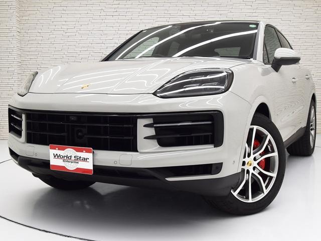 Porsche CAYENNE COUPE 2023 — фото автомобиля