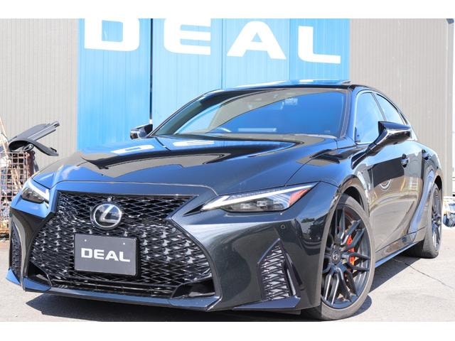 Lexus IS 2021 — фото автомобиля 1
