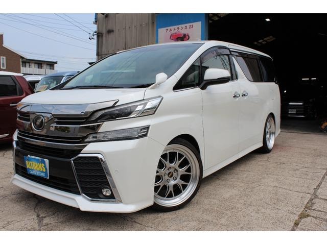 Toyota VELLFIRE 2017 — фото автомобиля 1
