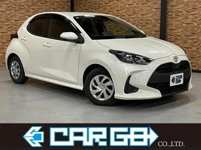 Toyota YARIS 2021 — фото автомобиля