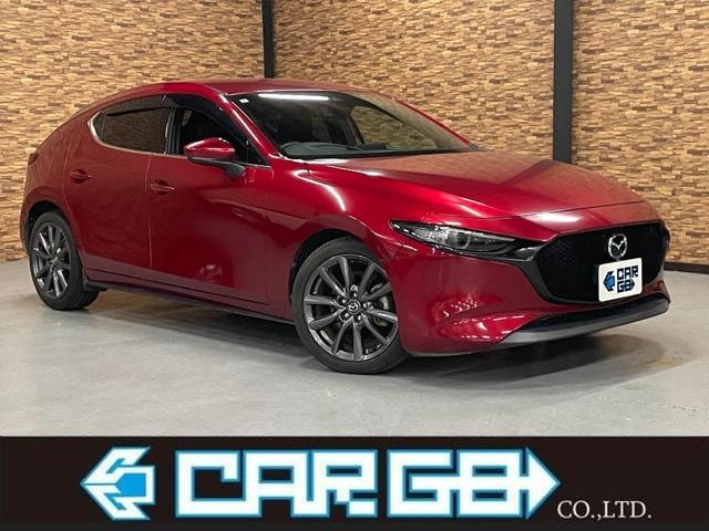 Mazda 3 FASTBACK 2019 — фото автомобиля