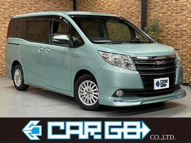 Toyota NOAH 2014 — фото автомобиля