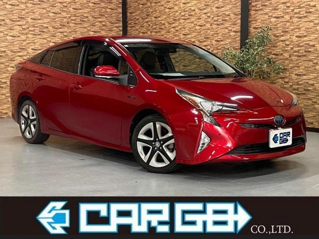 Toyota PRIUS 2016 — фото автомобиля