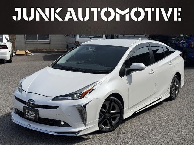 Toyota PRIUS 2020 — фото автомобиля 1