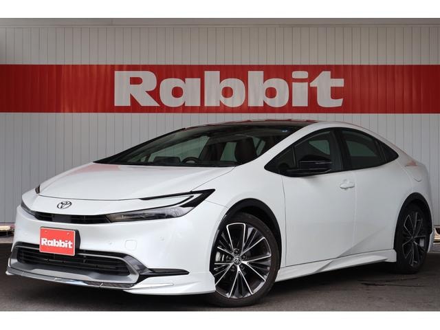 Toyota PRIUS 2023 — фото автомобиля