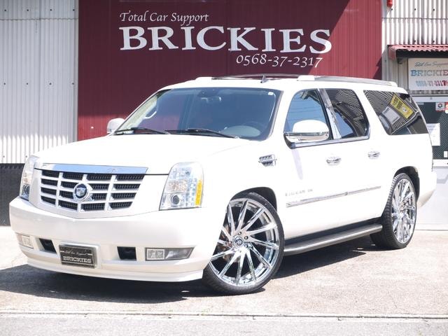 Cadillac ESCALADE 2011 — фото автомобиля