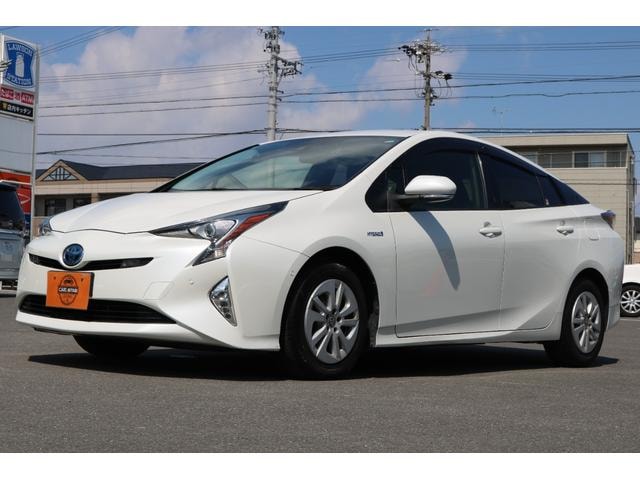 Toyota PRIUS 2018 — фото автомобиля 1