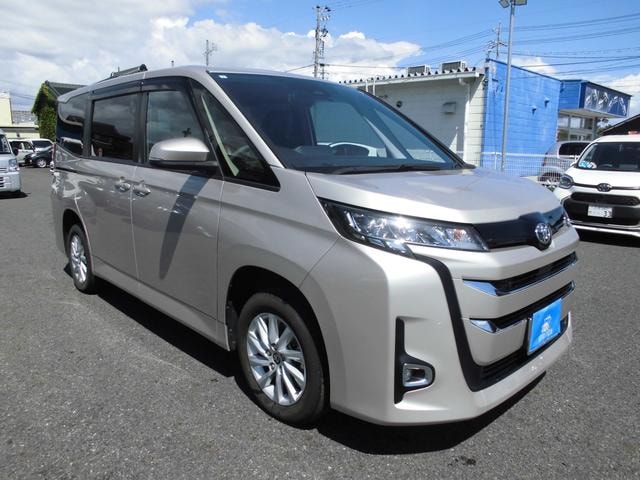 Toyota NOAH 2023 — фото автомобиля 1