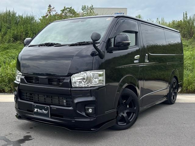Toyota HIACE VAN 2024 — фото автомобиля