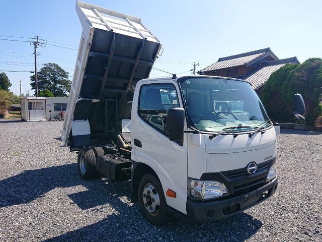 Hino DUTRO 2017 — фото автомобиля