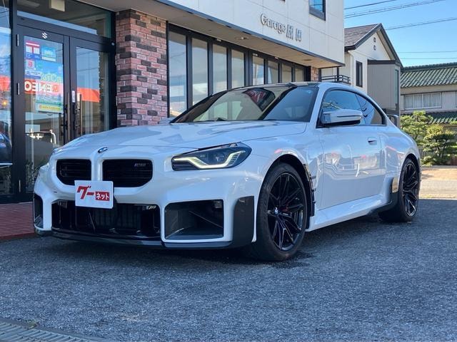 Bmw M2 2025 — фото автомобиля 1