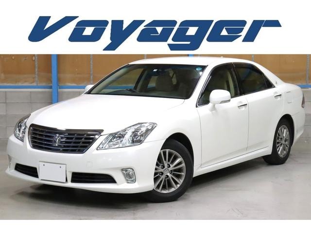 Toyota CROWN 2012 — фото автомобиля 1