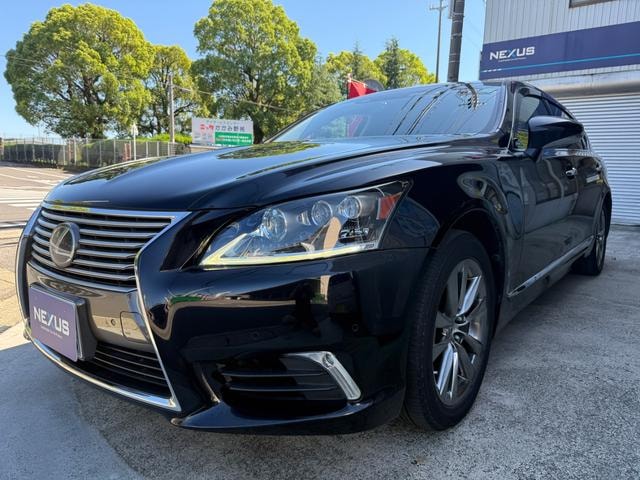 Lexus LS 2015 — фото автомобиля 1