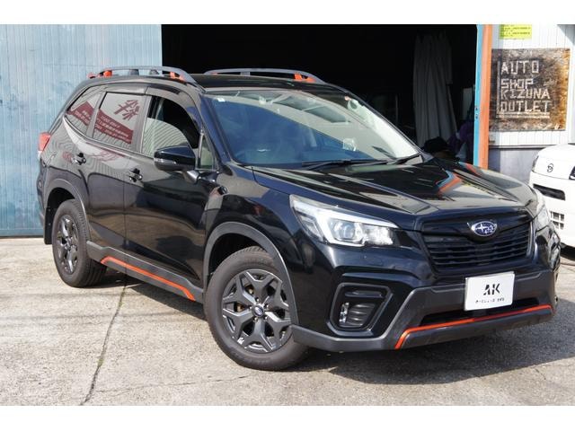 Subaru FORESTER 2018 — фото автомобиля 1