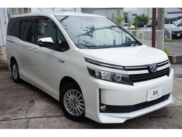 Toyota VOXY 2017 — фото автомобиля 1
