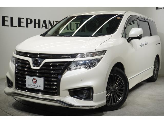 Nissan ELGRAND 2018 — фото автомобиля