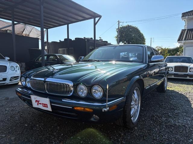 Jaguar XJ 2003 — фото автомобиля