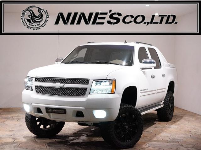 Chevrolet AVALANCHE 2008 — фото автомобиля 1