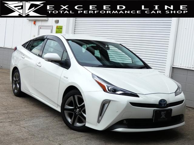 Toyota PRIUS 2019 — фото автомобиля 1