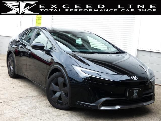 Toyota PRIUS 2023 — фото автомобиля 1