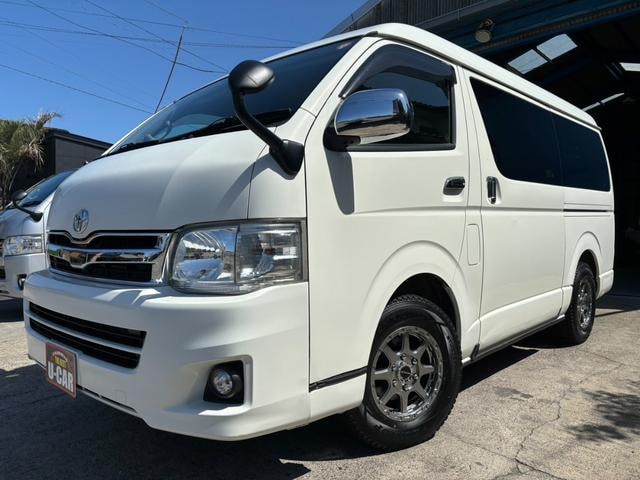 Toyota HIACE WAGON 2011 — фото автомобиля