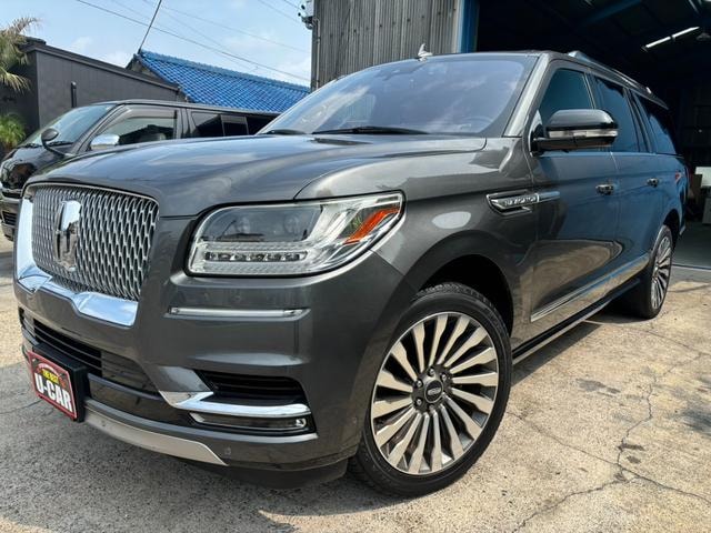 Lincoln NAVIGATOR 2018 — фото автомобиля