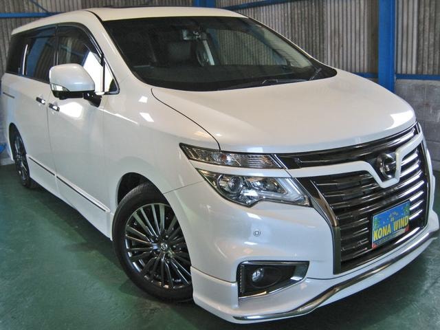 Nissan ELGRAND 2015 — фото автомобиля