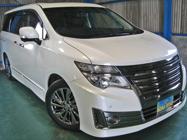 Nissan ELGRAND 2016 — фото автомобиля 1