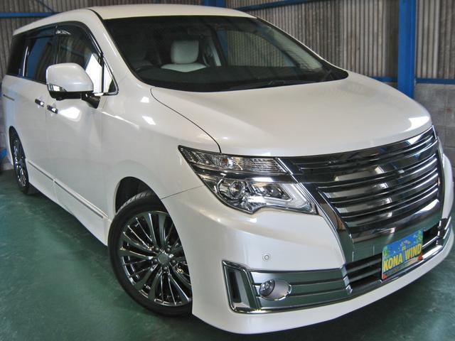 Nissan ELGRAND 2018 — фото автомобиля 1