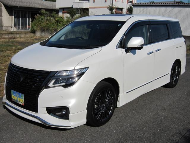 Nissan ELGRAND 2021 — фото автомобиля 1