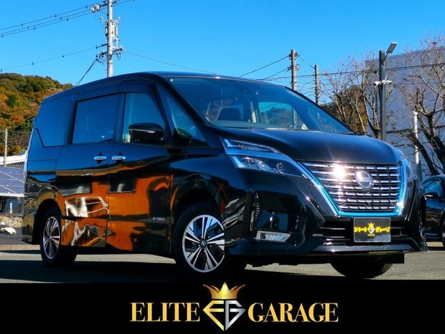 Nissan SERENA 2022 — фото автомобиля 1