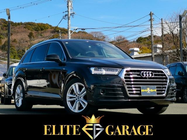 Audi Q7 2018 — фото автомобиля 1
