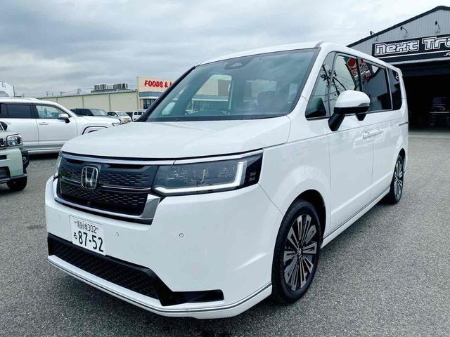 Honda STEPWAGON 2025 — фото автомобиля