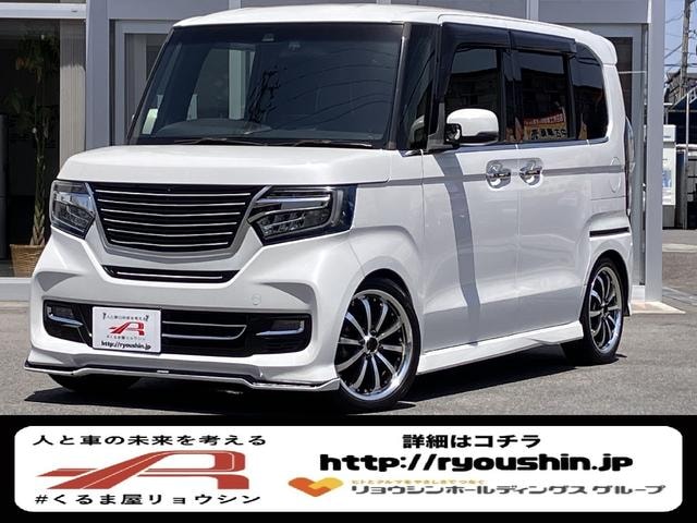 Honda N-BOX CUSTOM 2018 — фото автомобиля 1
