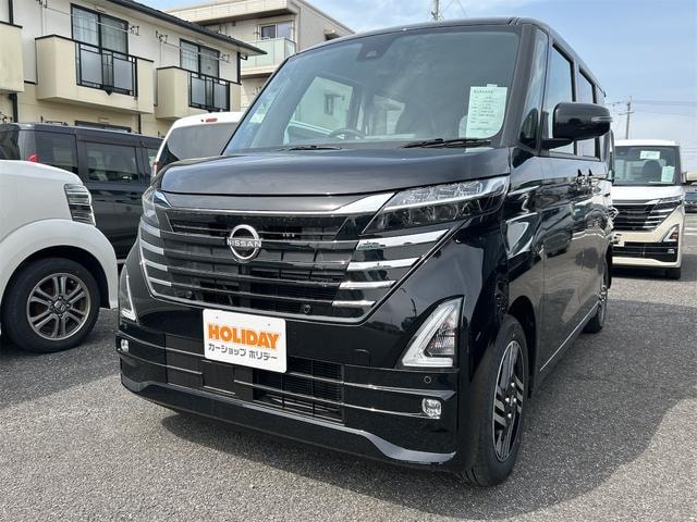 Nissan ROOX 2024 — фото автомобиля 1