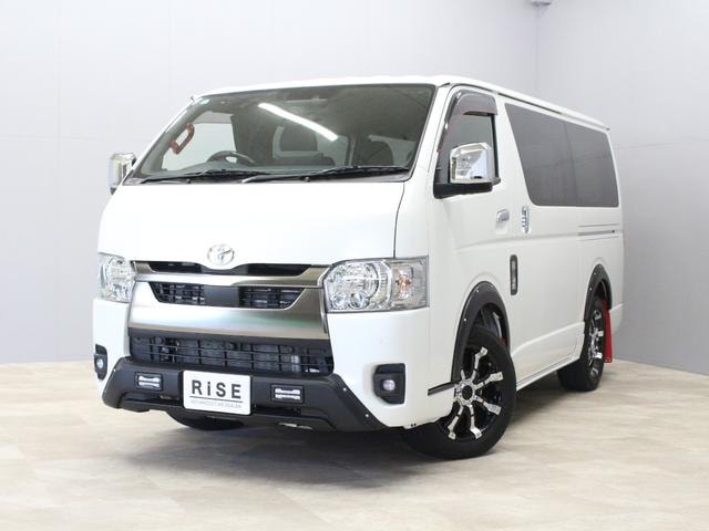 Toyota HIACE VAN 2023 — фото автомобиля