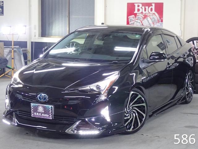 Toyota PRIUS 2016 — фото автомобиля 1