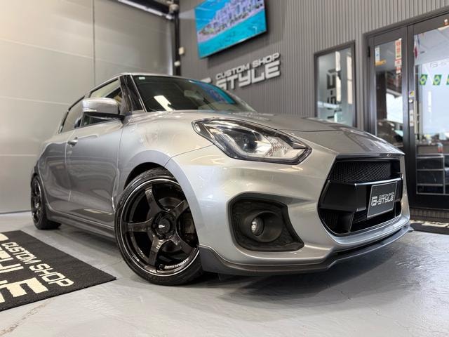 Suzuki SWIFT SPORT 2018 — фото автомобиля 1