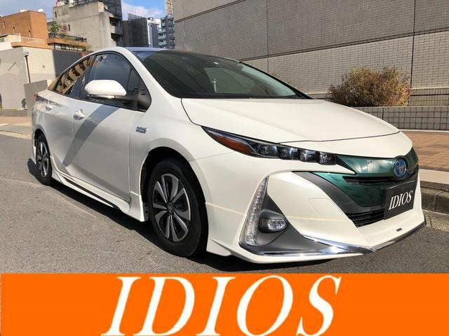 Toyota PRIUS PHV 2017 — фото автомобиля