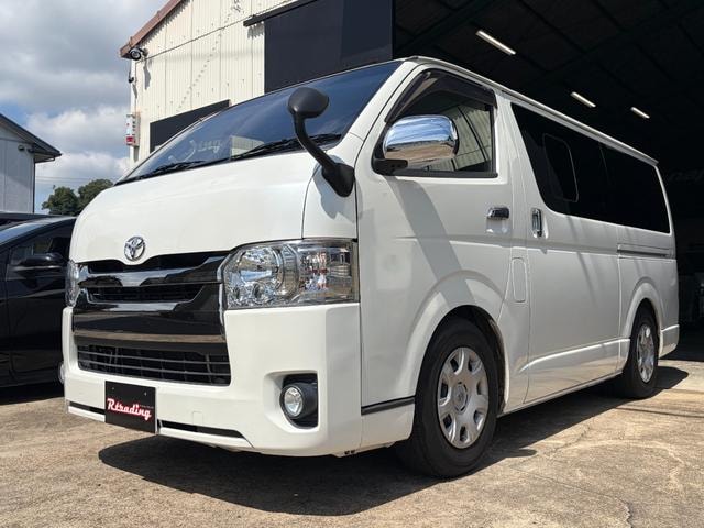 Toyota HIACE VAN 2017 — фото автомобиля 1