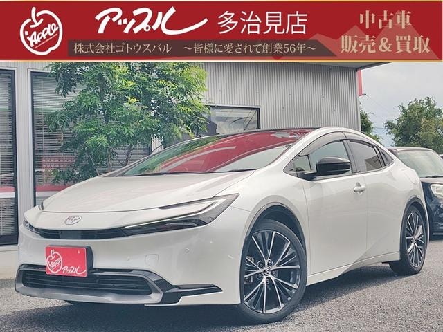 Toyota PRIUS 2023 — фото автомобиля 1