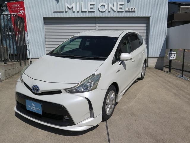 Toyota PRIUS ALPHA 2015 — фото автомобиля 1
