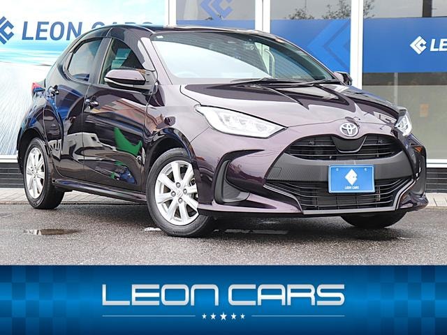 Toyota YARIS 2021 — фото автомобиля