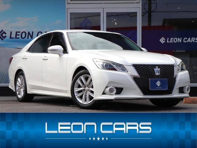 Toyota CROWN 2013 — фото автомобиля 1