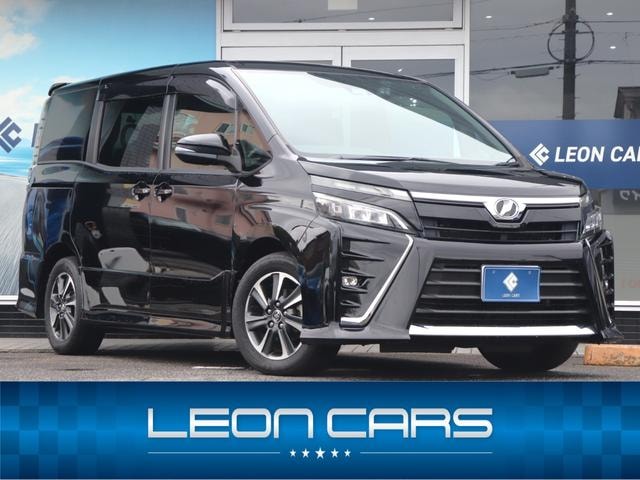 Toyota VOXY 2018 — фото автомобиля