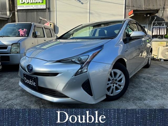 Toyota PRIUS 2017 — фото автомобиля 1