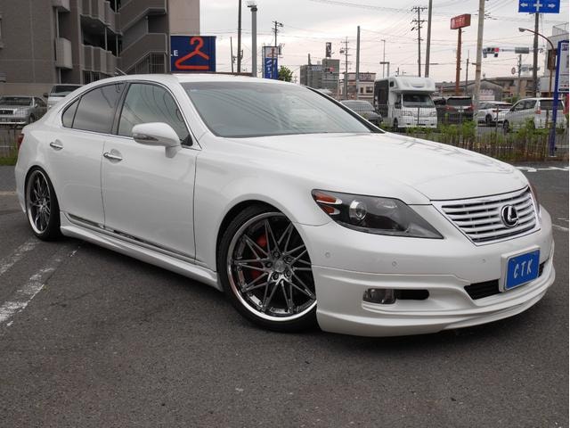Lexus LS 2011 — фото автомобиля 1